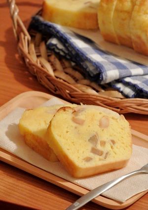 洋梨と林檎のブランデーパウンドケーキ-レシピのメイン写真