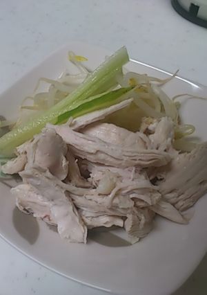 簡単☆もやしと鶏肉ゆでるだけサラダ-レシピのメイン写真