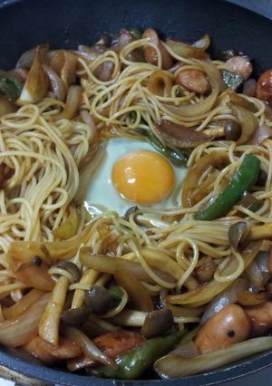 簡単☆ケチャップとソースだけでナポリタン-レシピのメイン写真