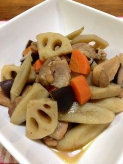 れんこん・ごぼう・鶏もも肉で☆黒酢炒め煮-レシピのメイン写真