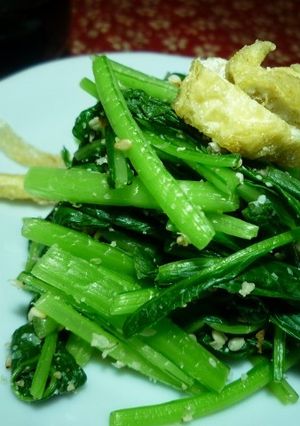 壬生菜の胡麻和え　京都カフェ-レシピのメイン写真