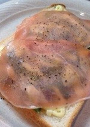 簡単！アボカドと生ハムのトースト-レシピのメイン写真