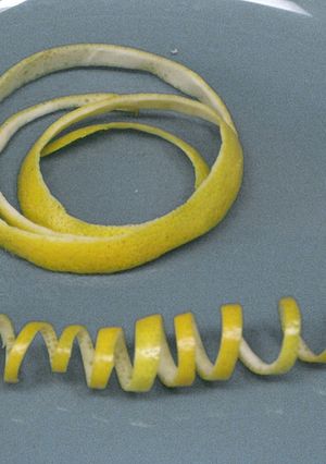 レモンの皮のクルクル-レシピのメイン写真