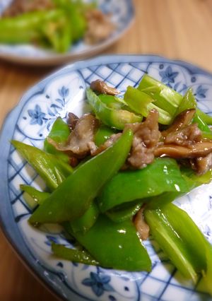 豚肉と万願寺唐辛子のオイスターソース炒め-レシピのメイン写真