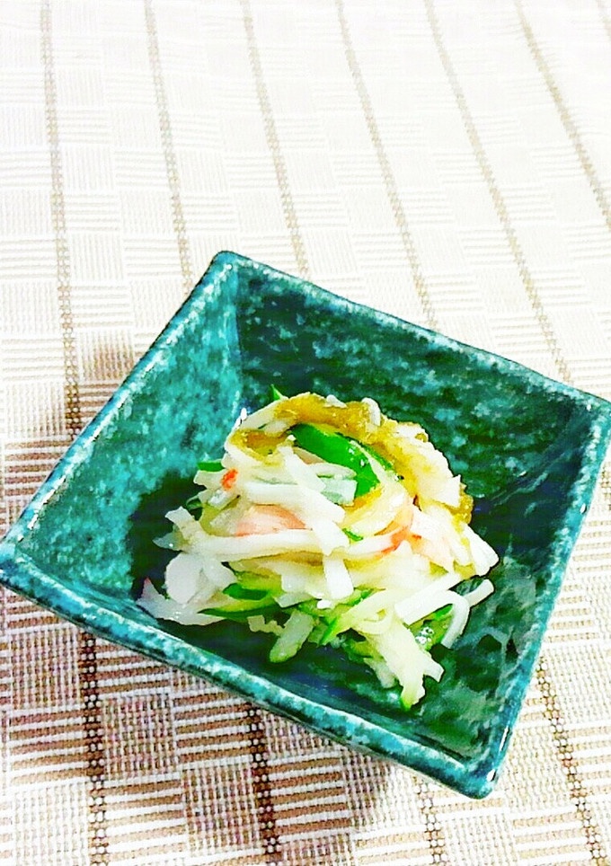 大根・胡瓜とカニ蒲鉾のとろろ昆布あえ♪-レシピのメイン写真
