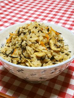 ひじきと生姜の炊き込みご飯-レシピのメイン写真