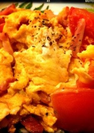 朝食にも♬トマトとバジルのオムレツ風☆-レシピのメイン写真