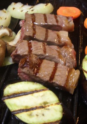 ルクルーゼのグリルロンドでステーキを焼く-レシピのメイン写真