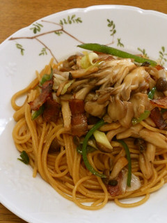 きのことベーコンのバター醤油パスタ-レシピのメイン写真