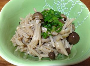 電子レンジで簡単！しめじとエノキのナムル-レシピのメイン写真