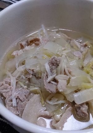 白菜と豚肉の春雨中華風スープ-レシピのメイン写真