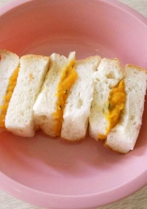 離乳食後期♡手づかみかぼちゃサンド-レシピのメイン写真