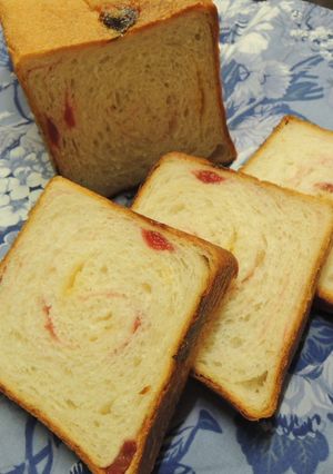 いちご&ホワイトチョコ食パン-レシピのメイン写真