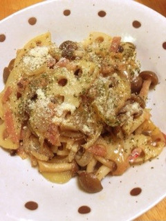レンコンとしめじのにんにくバターソテー-レシピのメイン写真