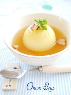 玉ねぎ丸ごとスープ **-レシピのメイン写真