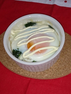 カマンベールチーズとほうれん草のココット-レシピのメイン写真