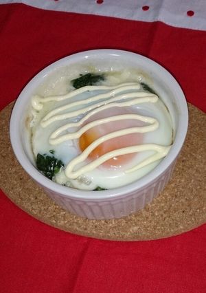 カマンベールチーズとほうれん草のココット-レシピのメイン写真