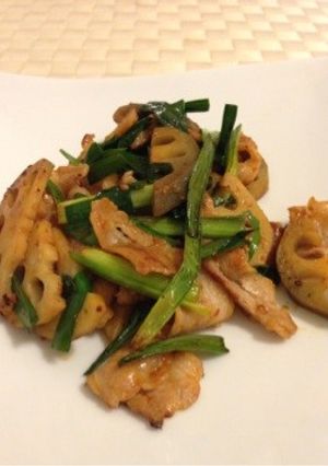 シャキシャキ蓮根と豚バラのピリ辛炒め-レシピのメイン写真