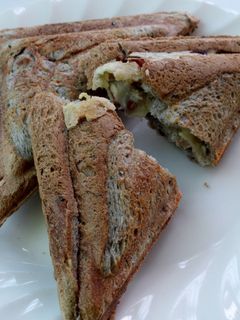 ランチに!栗の渋皮煮チーズホットサンド-レシピのメイン写真