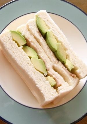 休日ランチ、チャーシューとアボカドサンド-レシピのメイン写真