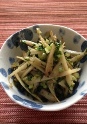 ごぼうとセロリの葉のバター炒め-レシピのメイン写真