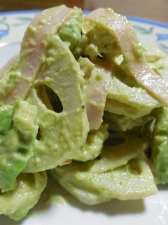 アボカドとレンコンのレモン風味 どすぇ-レシピのメイン写真