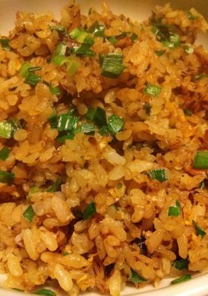 簡単手抜き飯☆さんまの蒲焼き缶チャーハン-レシピのメイン写真