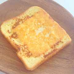 รูปของ 朝食に☆焦がしチーズのフレンチトースト