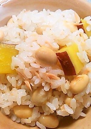 ツナと大豆とさつま芋の炊き込みごはん-レシピのメイン写真
