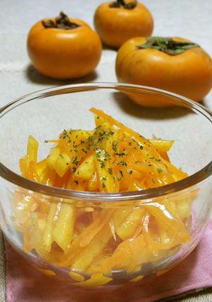 柿と人参のオレンジ色サラダ-レシピのメイン写真