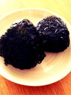 食べるラー油で韓国海苔おにぎり-レシピのメイン写真