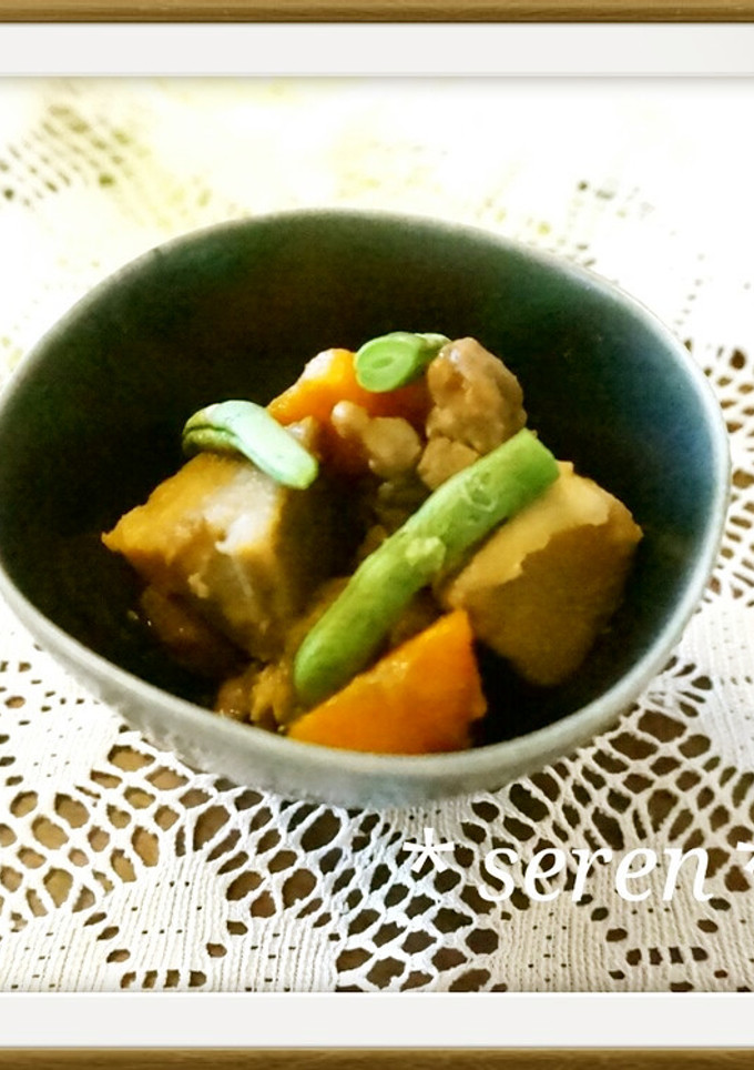 。＊里芋と人参と鶏肉の煮物＊。-レシピのメイン写真