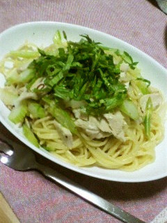 セロリと鶏むね肉のクレソルパスタ-レシピのメイン写真