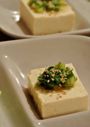 かぶの葉のごま油漬けのっけ豆腐-レシピのメイン写真
