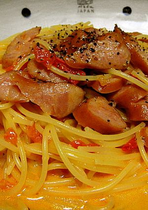 市販ピザソースとレンチンで簡単絶品パスタ-レシピのメイン写真