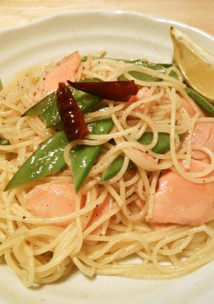 絹さやとスモークサーモンのパスタ-レシピのメイン写真