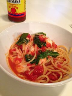 絶品モッツァレラバジルトマトソースパスタ-レシピのメイン写真