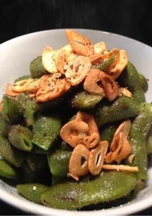 【簡単】丹波黒豆の枝豆ニンニクオイル和え-レシピのメイン写真