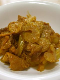 セロリと豚こまのカレー炒め-レシピのメイン写真