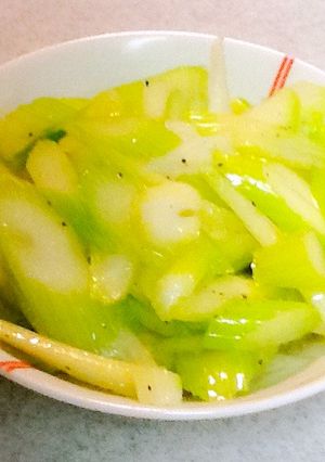 ウソ！セロリ〜セロリがうまい炒めもの-レシピのメイン写真