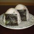しらす干しと梅のおにぎり