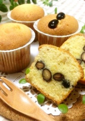 ふんわり口どけ♪黒豆カップケーキ-レシピのメイン写真