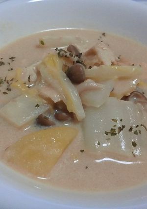 白菜と鶏肉の豆乳味噌スープ-レシピのメイン写真
