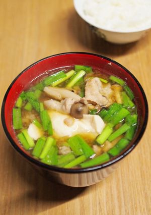 ニラ香るきのこと豚バラの旨み汁-レシピのメイン写真