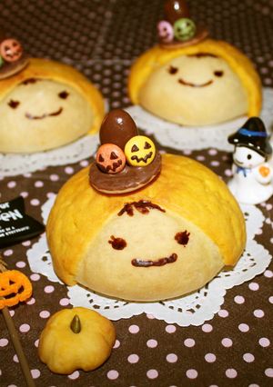 ハロウィンに＊かぼちゃメロンパンの魔女＊-レシピのメイン写真