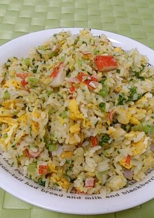 かぶの葉とカニカマのチャーハン-レシピのメイン写真