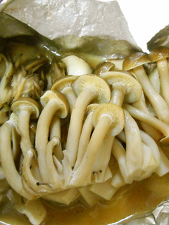 包み方伝授☆キノコのホイル焼き-レシピのメイン写真
