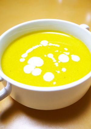 ハロウィンの食卓に♪豆乳かぼちゃスープ-レシピのメイン写真