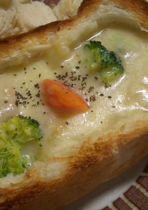 ✿厚切り食パンにシチューを入れて・・・-レシピのメイン写真