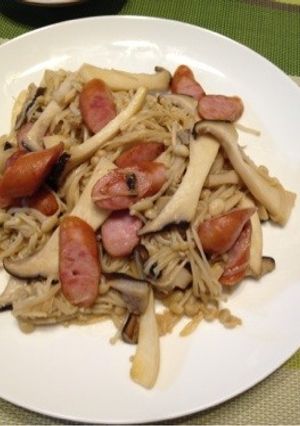 【簡単】きのことソーセージのバター醤油♪-レシピのメイン写真